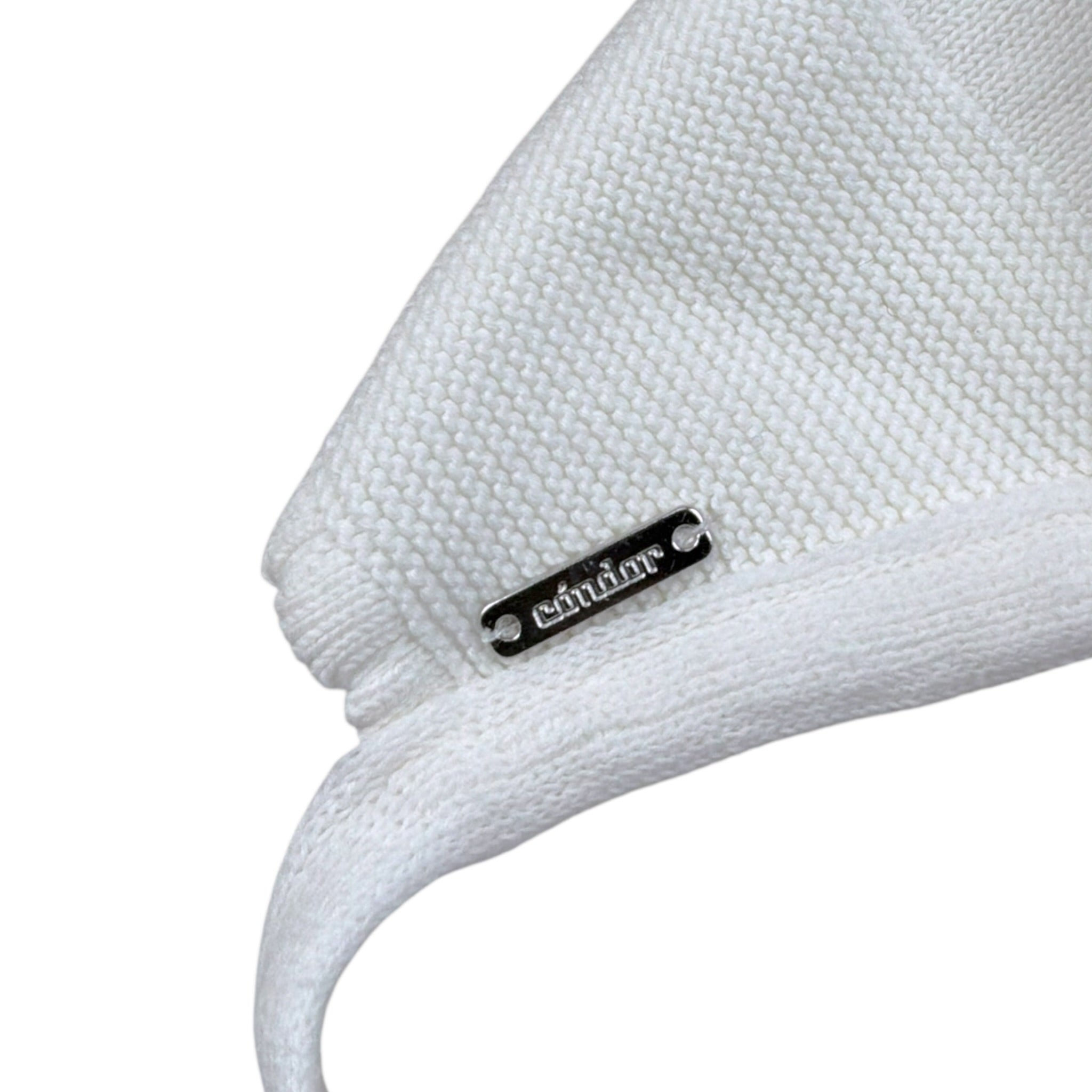 Cnd Cappello tinta unita con Ricami Bianco per Neonata 50500010 BIANCO CND 