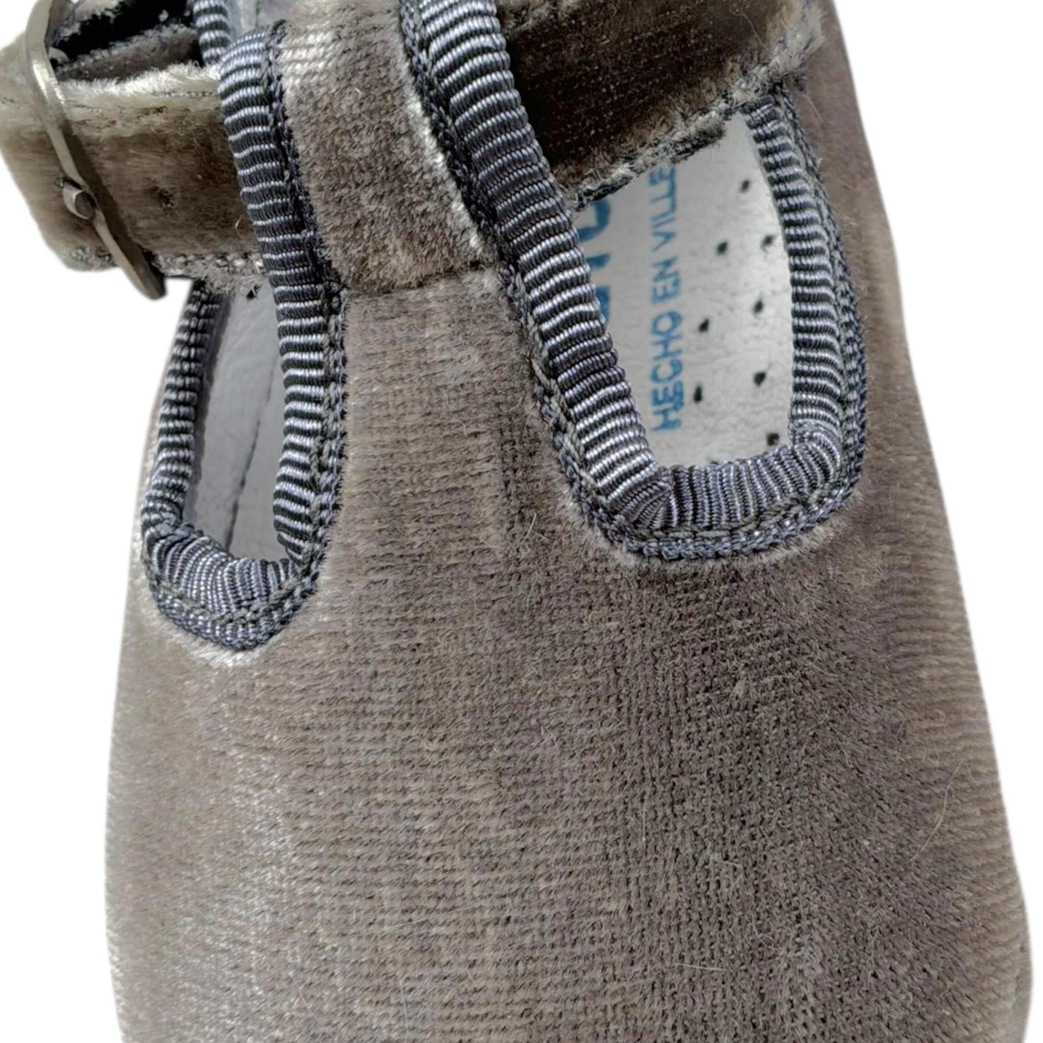 Indice Bellerina In Velluto Tinta Unita per Neonata 323 FANGO INDICE 