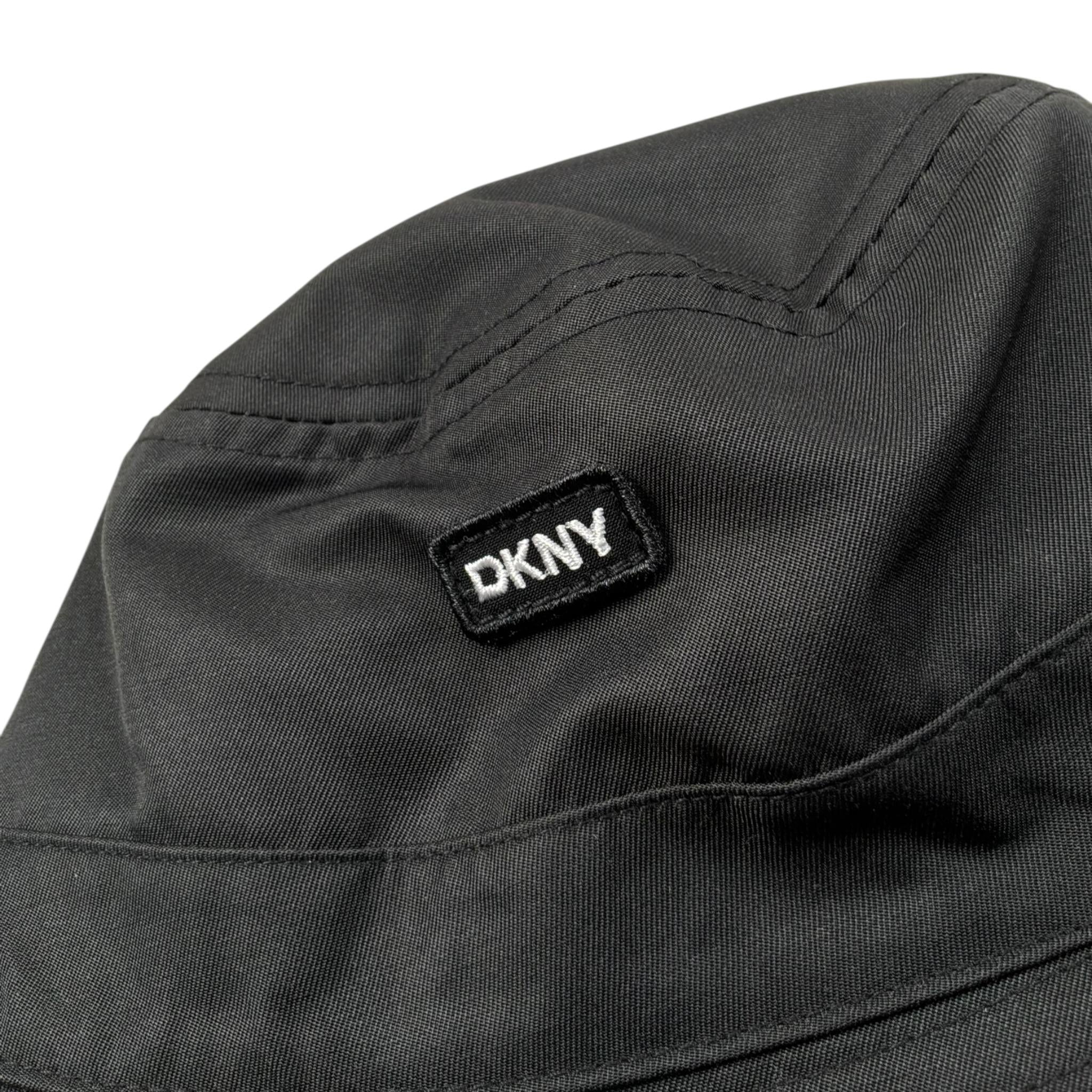 Dkny Cappello Inta Unita Modello Pescatore per Bambino D62101 NERO DKNY 