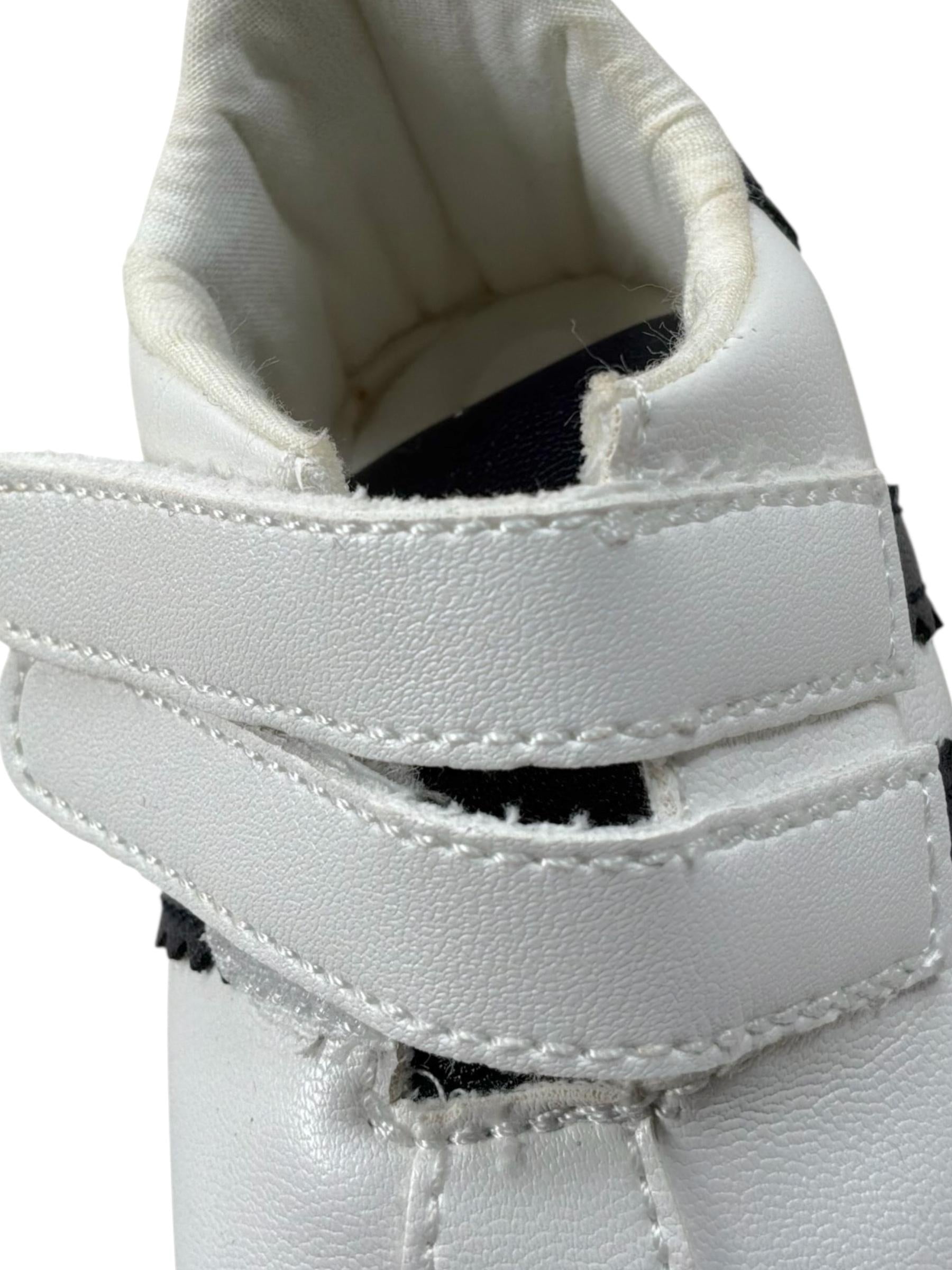 Le Bebe' Sneakers Modello Morbido Tinta Unita con Strappi per Neonato LBB4094 BIANCO LE BEBE' 