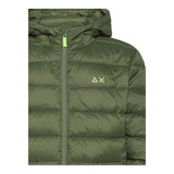 SUN68 giubbino tinta unita con logo e cappuccio Verde per Bambino R44301 VERDE SUN68 
